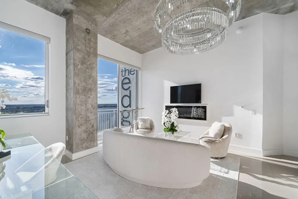 300 S Australian Avenue West Palm Beach FL 33401