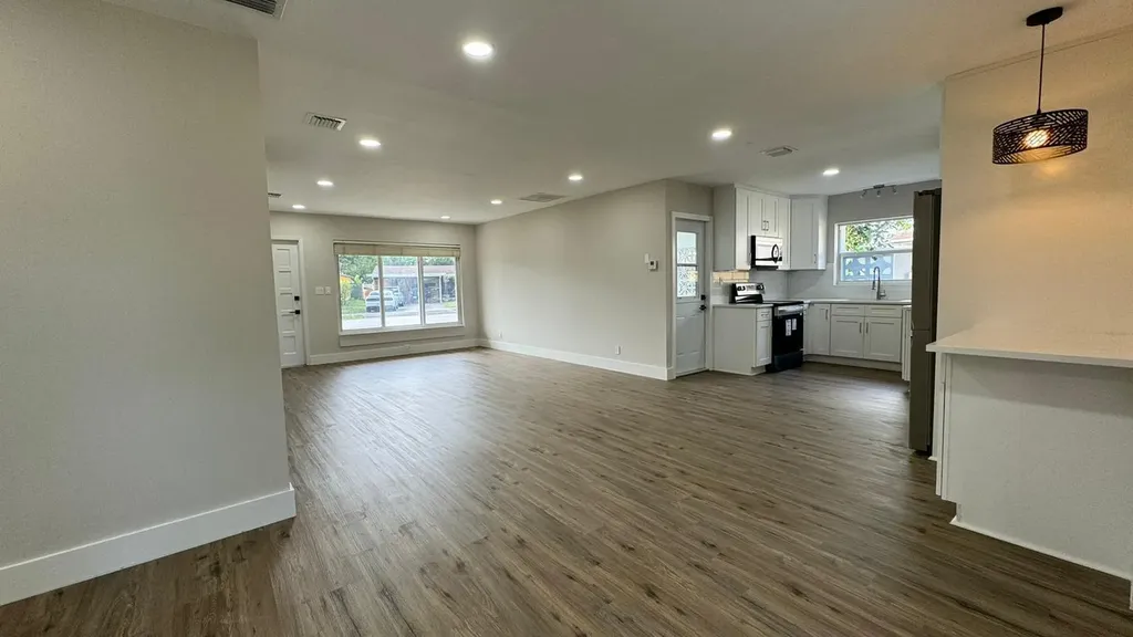 2008 NW 10th Avenue Fort Lauderdale FL 33311