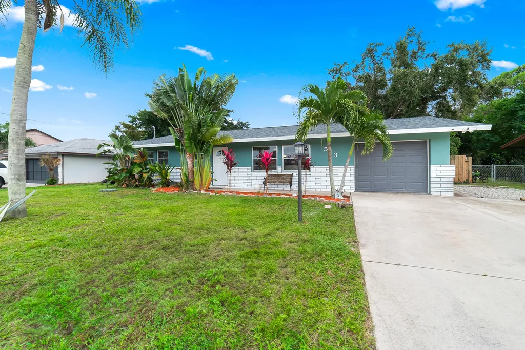 543 SE Calmoso Drive Port St Lucie FL 34983