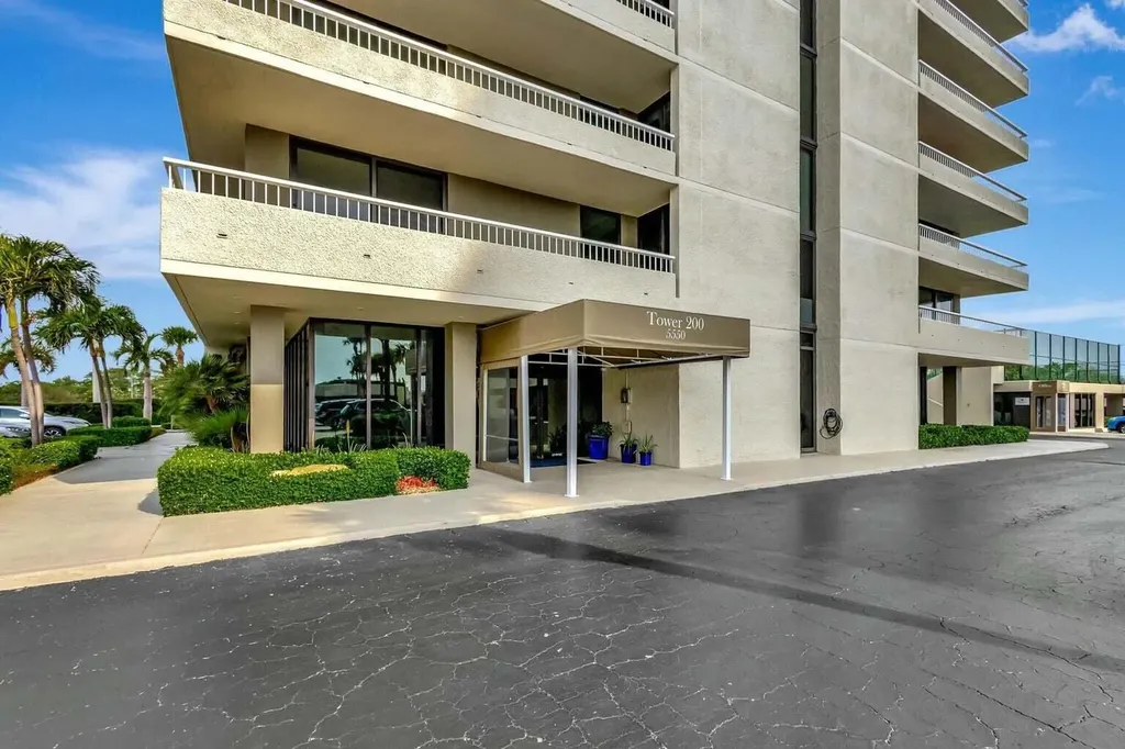 5550 N Ocean Drive Singer Island FL 33404