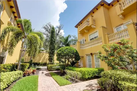 545 NE 69th Circle Boca Raton FL 33487