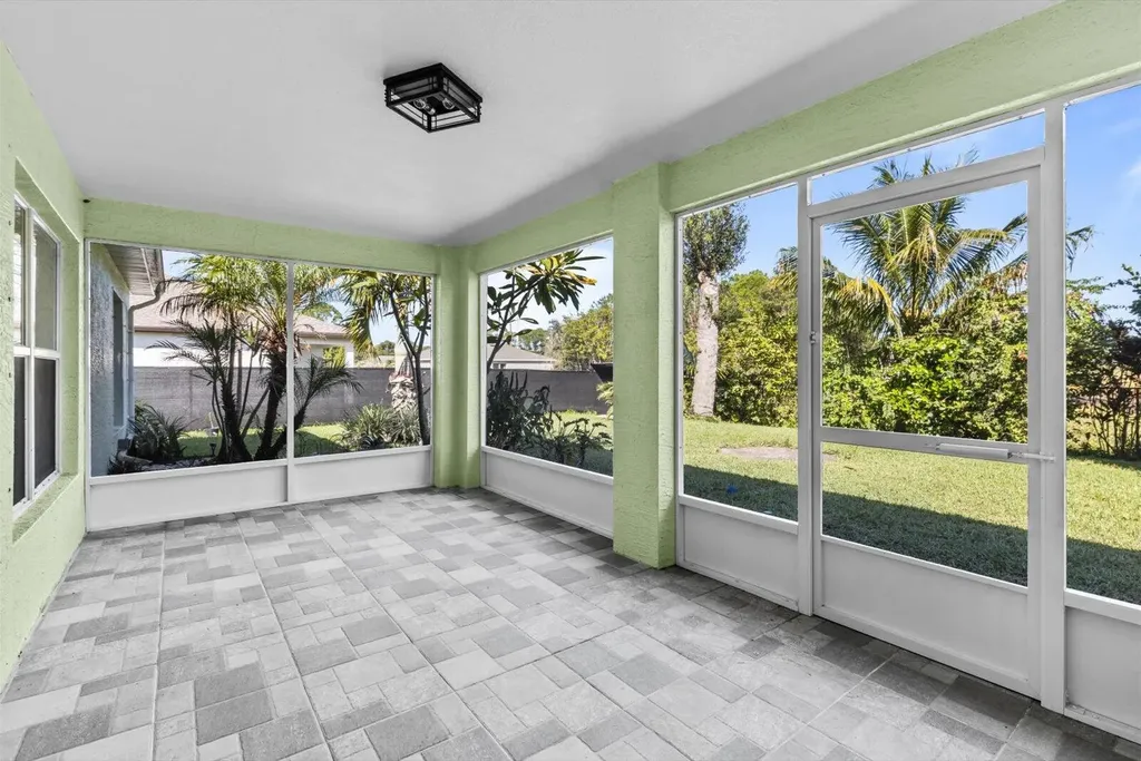 873 SW Tulip Boulevard Port St Lucie FL 34953
