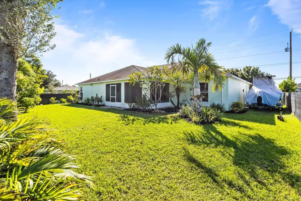 873 SW Tulip Boulevard Port St Lucie FL 34953