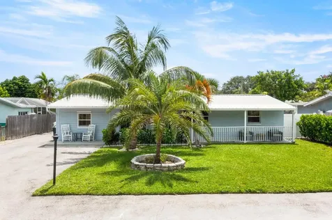 19165 SE Homewood Avenue Jupiter FL 33469