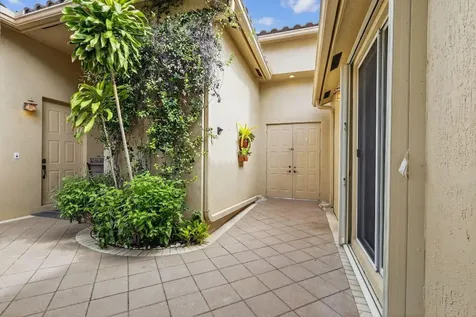 2613 Arbor Lane Royal Palm Beach FL 33411
