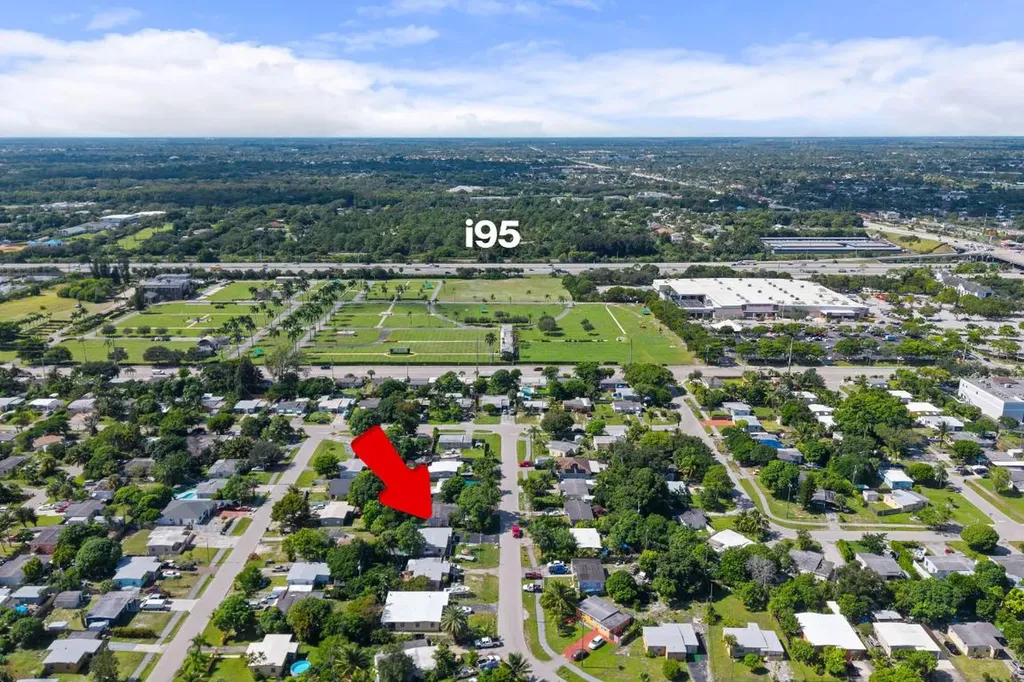 200 Plum Tree Drive Lake Worth FL 33462
