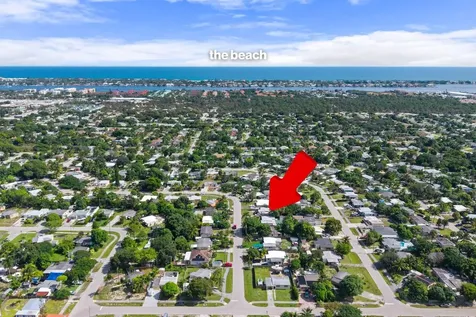 200 Plum Tree Drive Lake Worth FL 33462