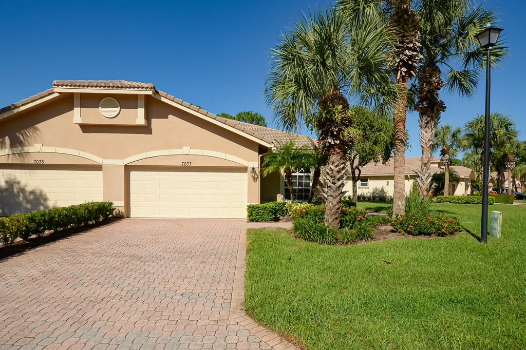7033 Willow Pine Way Port St Lucie FL 34986