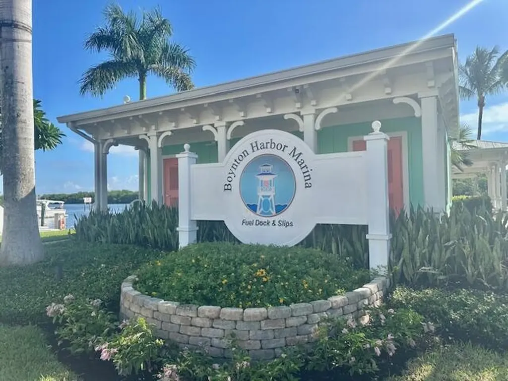 815 South Road Boynton Beach FL 33435