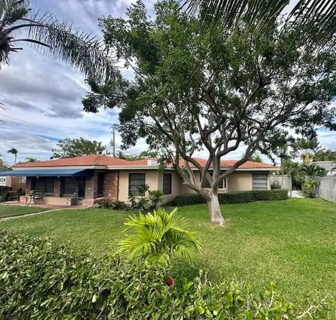 815 South Road Boynton Beach FL 33435