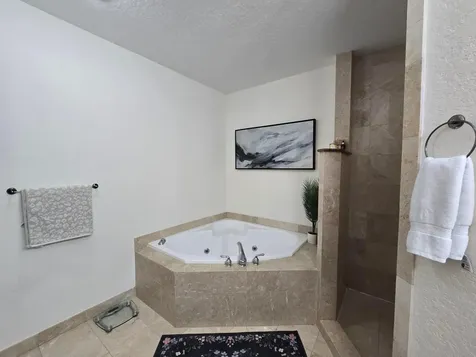 1640 Presidential Way West Palm Beach FL 33401