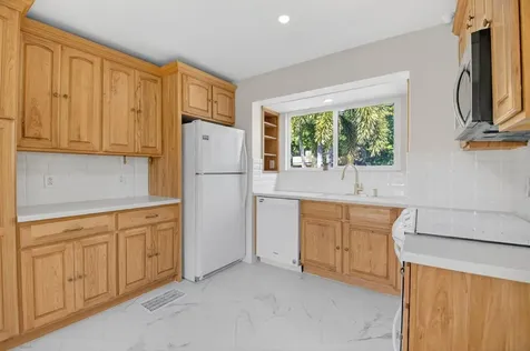 609 16th Avenue N Lake Worth Beach FL 33460