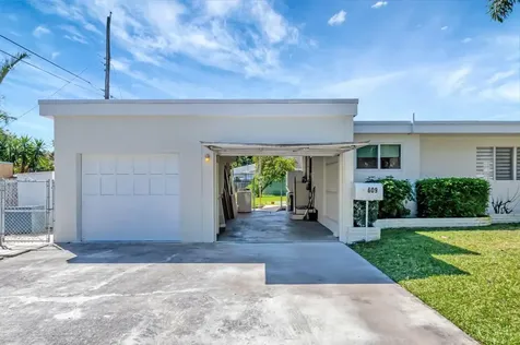 609 16th Avenue N Lake Worth Beach FL 33460