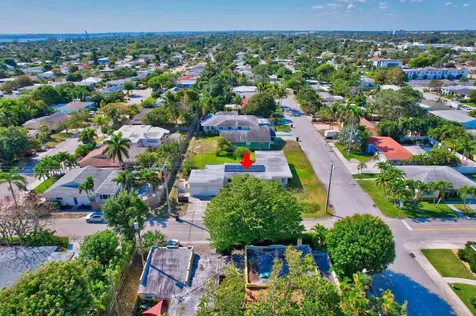 609 16th Avenue N Lake Worth Beach FL 33460