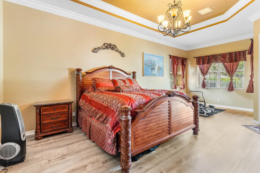 9915 Via Bernini Lake Worth FL 33467