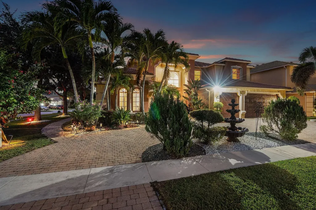 9915 Via Bernini Lake Worth FL 33467