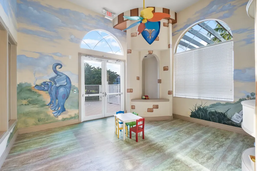9915 Via Bernini Lake Worth FL 33467