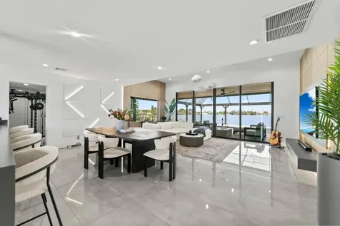2511 NE 209th Terrace Miami FL 33180