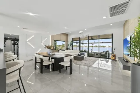2511 NE 209th Terrace Miami FL 33180