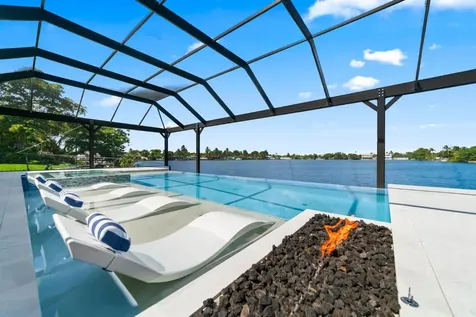 2511 NE 209th Terrace Miami FL 33180