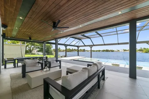 2511 NE 209th Terrace Miami FL 33180