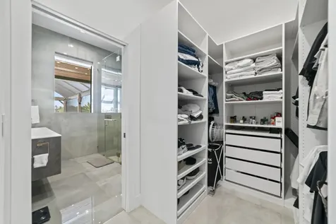 2511 NE 209th Terrace Miami FL 33180