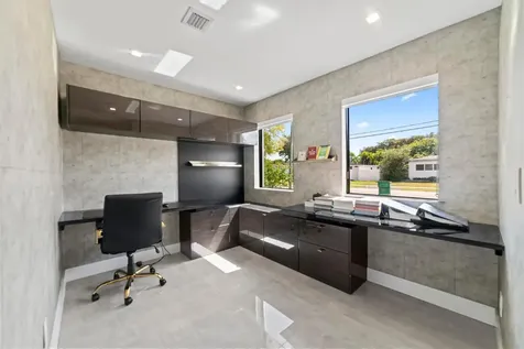 2511 NE 209th Terrace Miami FL 33180