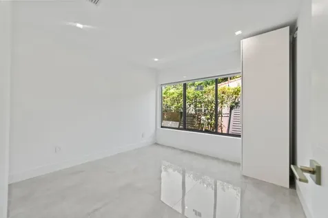 2511 NE 209th Terrace Miami FL 33180