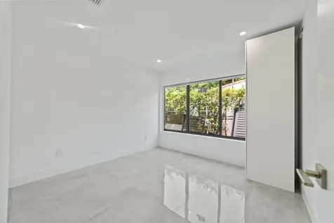 2511 NE 209th Terrace Miami FL 33180