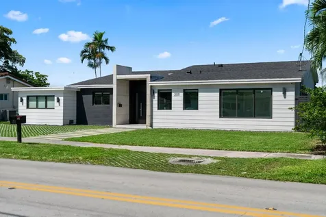 2511 NE 209th Terrace Miami FL 33180