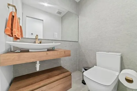 2511 NE 209th Terrace Miami FL 33180
