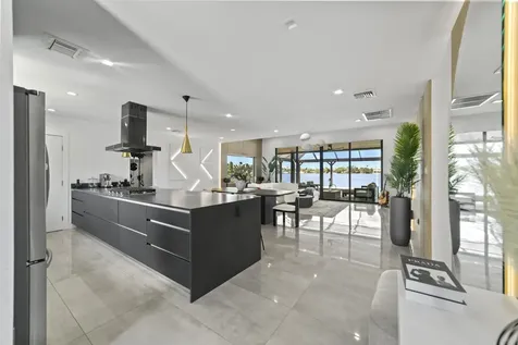 2511 NE 209th Terrace Miami FL 33180