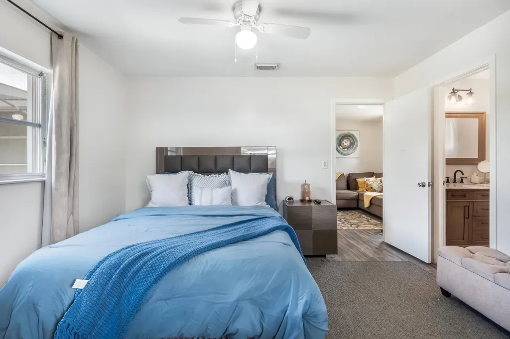 1501 SW 18th Drive Boynton Beach FL 33426