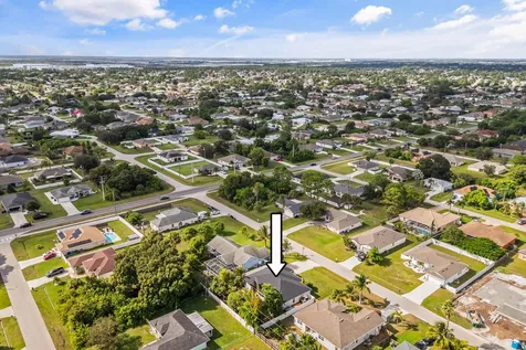 1074 SW Eckard Avenue Port St Lucie FL 34953