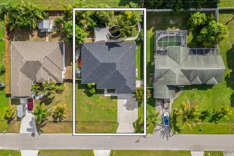 1074 SW Eckard Avenue Port St Lucie FL 34953
