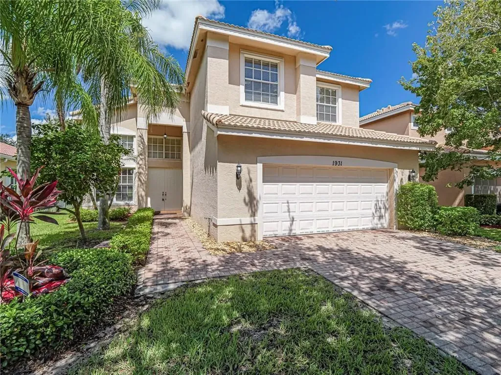 1931 Grey Falcon Circle SW Vero Beach FL 32962