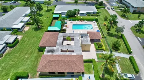 1141 Violet Terrace Delray Beach FL 33445