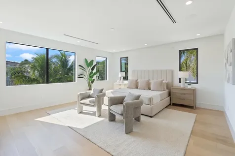 498 NE 6th Street Boca Raton FL 33432