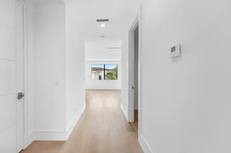 498 NE 6th Street Boca Raton FL 33432