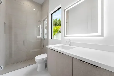 498 NE 6th Street Boca Raton FL 33432