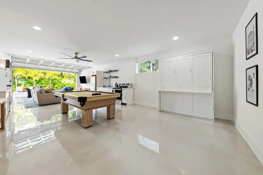 125 NW 3rd Avenue Delray Beach FL 33444