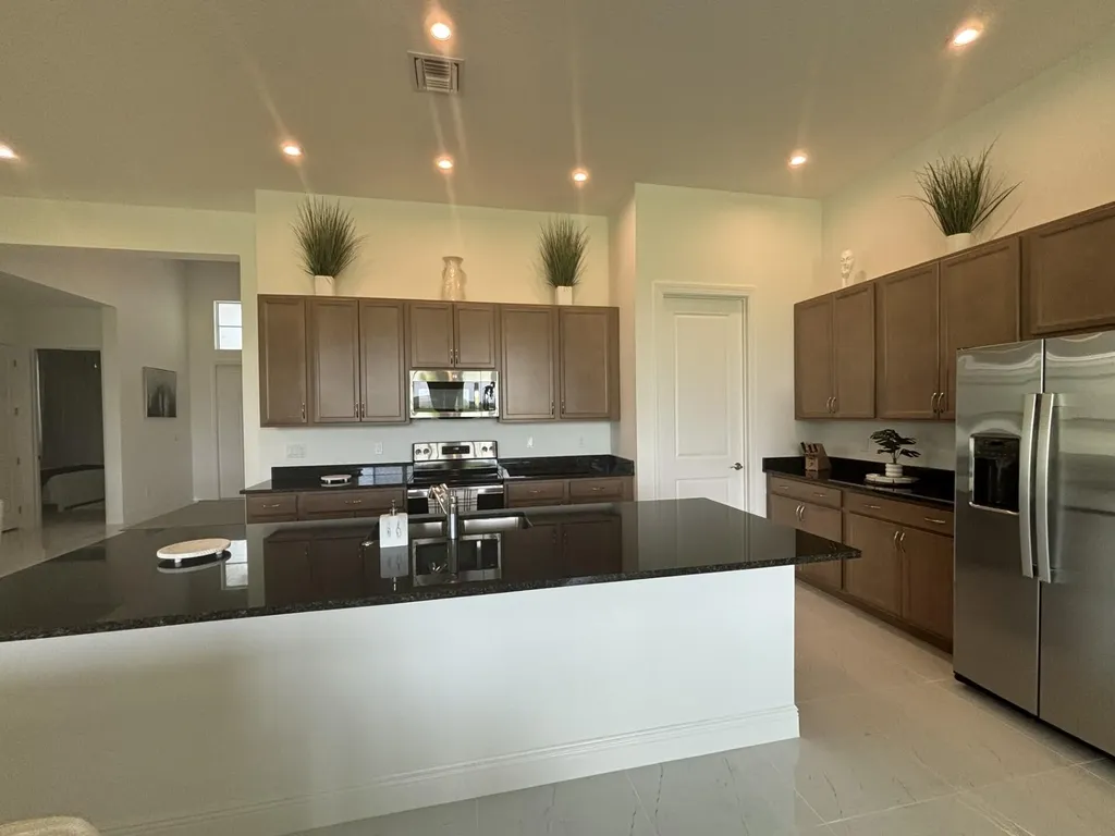 10231 SW Latium Way Port St Lucie FL 34987