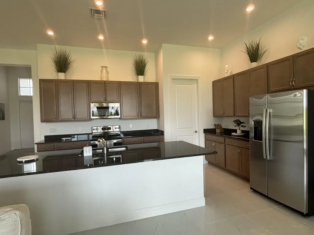 10231 SW Latium Way Port St Lucie FL 34987