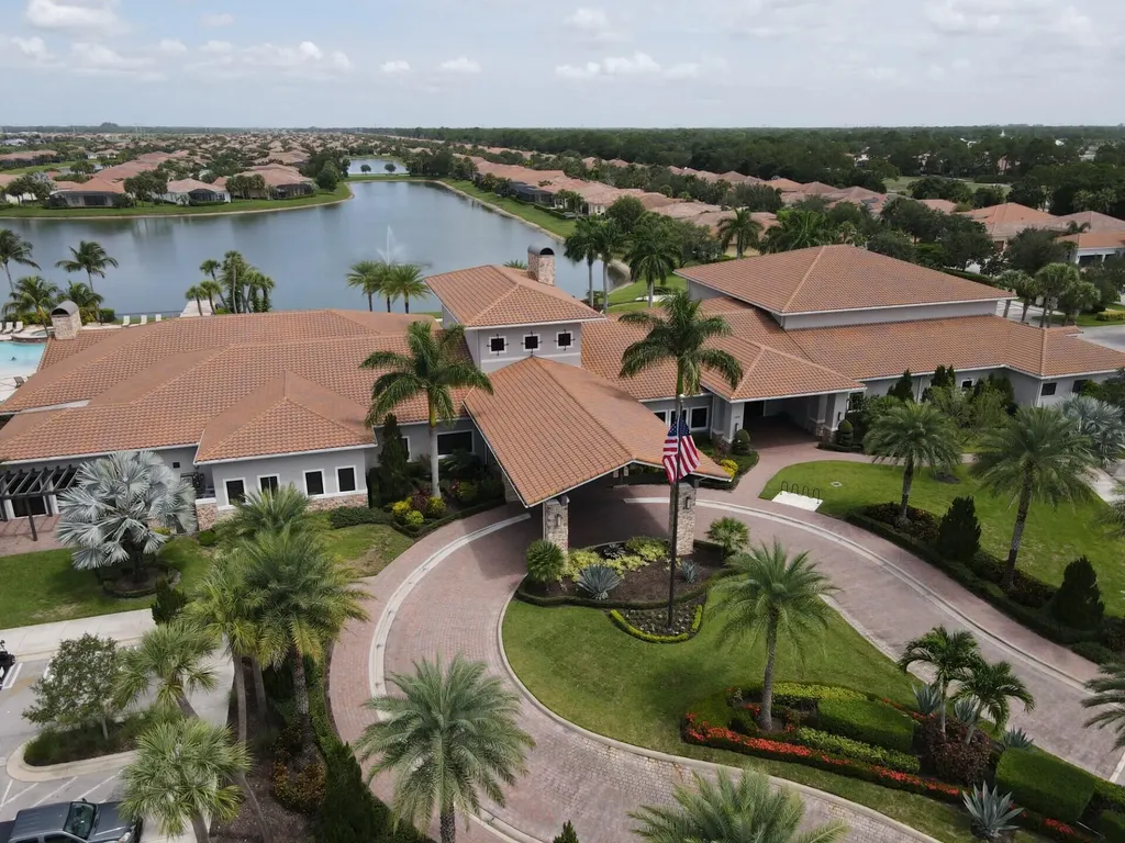 10231 SW Latium Way Port St Lucie FL 34987