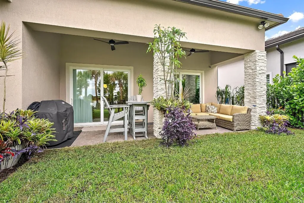 12509 Triumph Lane Palm Beach Gardens FL 33412