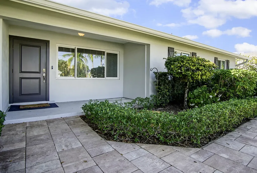 924 Pompano Drive Jupiter FL 33458
