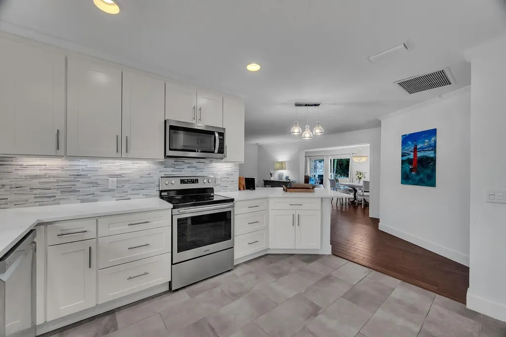 924 Pompano Drive Jupiter FL 33458