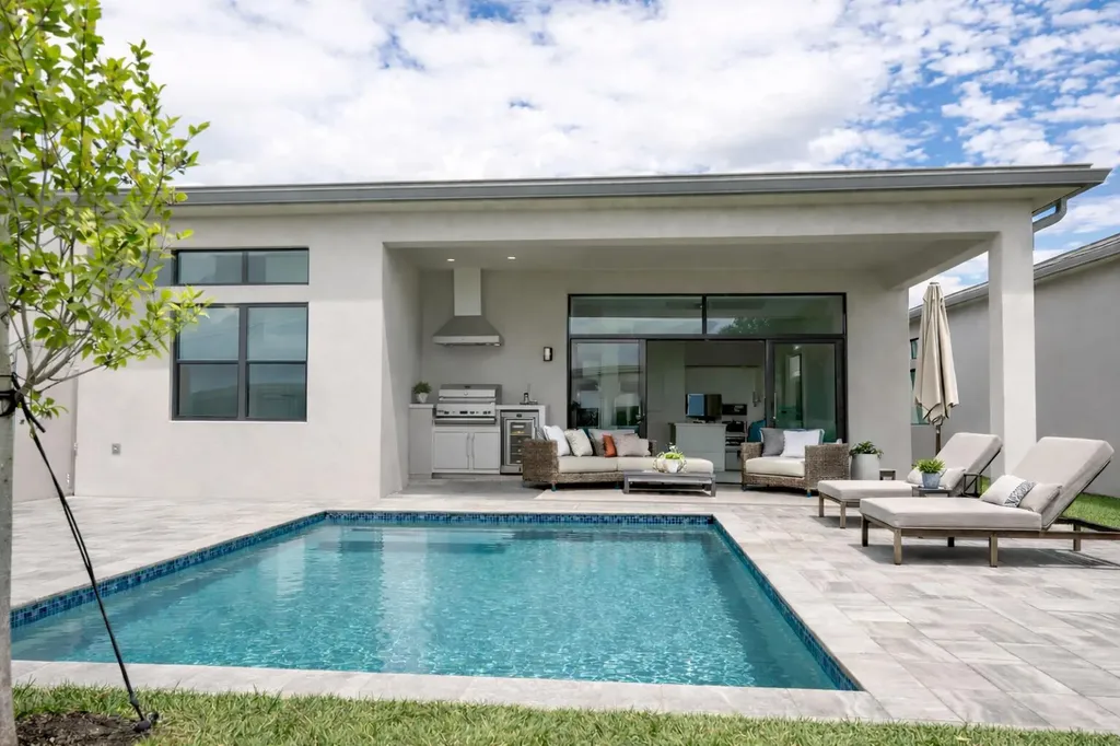 8252 Crystal Downs Avenue Boca Raton FL 33434