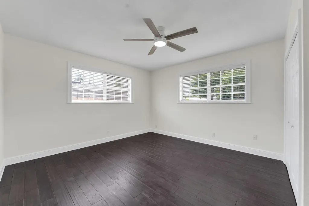 2070 NE 27th Street Lighthouse Point FL 33064