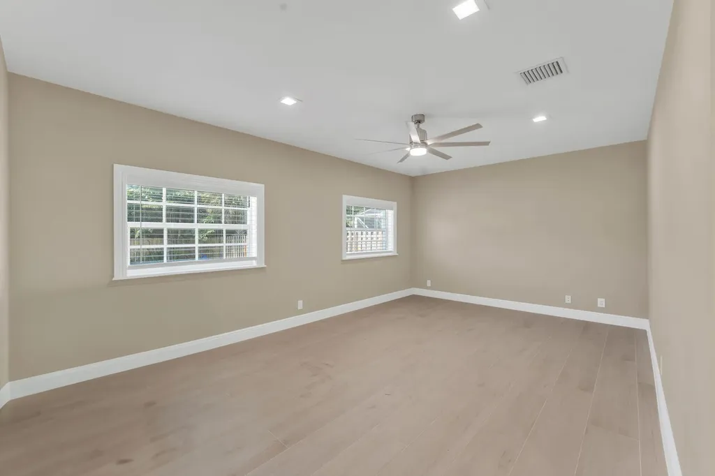 2070 NE 27th Street Lighthouse Point FL 33064